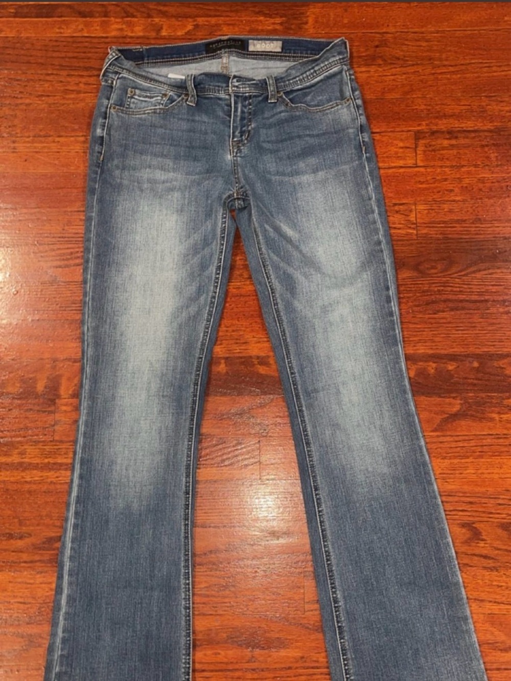 Aeropostale Women's Flared Jeans in Mid Blue Wash